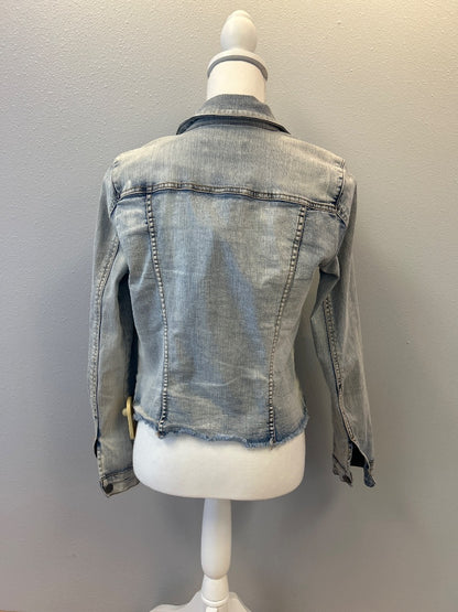 Kut from the Kloth S Light Wash Raw Edge