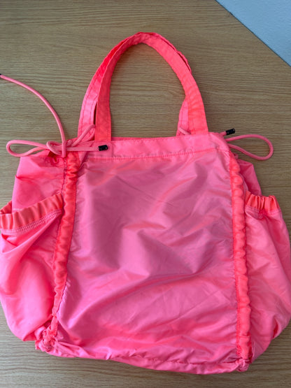 Lululemon  Pink nylon ruched tote w/ ties