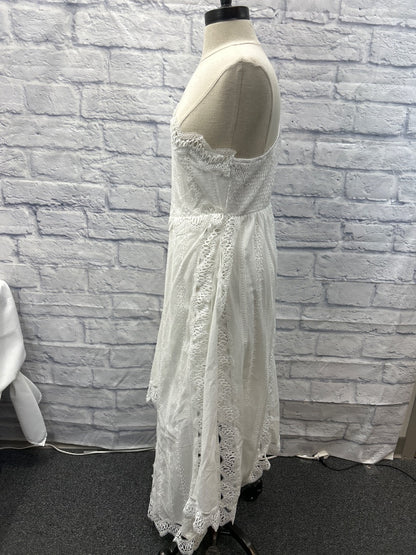 Baevely L White 1 shoulder eyelet midi w/ lace NWT