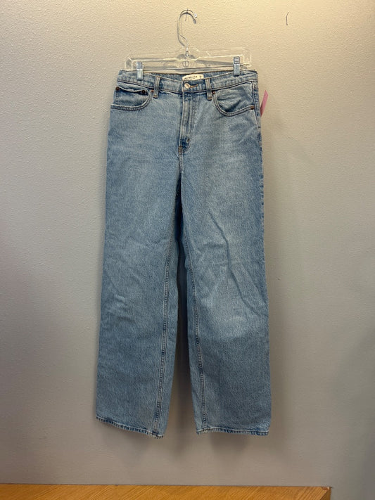 Abercrombie & Fitch 8 Light Wash Denim baggy straight leg jean