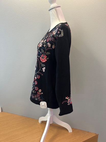 Johnny Was M Black/Pink u neck thermal waffle knit w/ floral embroidery
