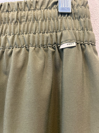 Vuori M Green slip on nylon wide leg pant