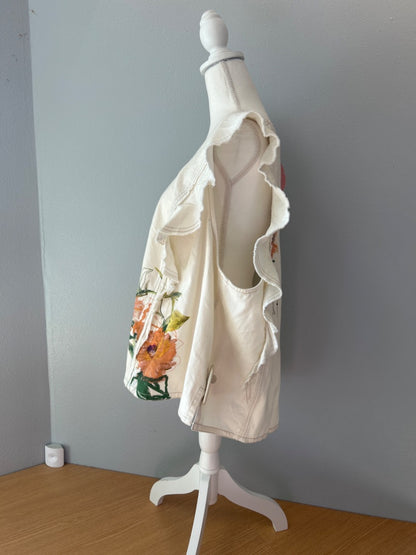 Pilcro 3X Tan Denim ruffle SS w/ florals