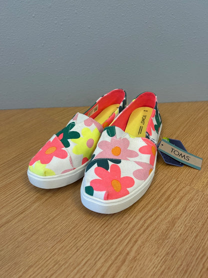 Toms 10 Pink NWT floral canvas slip on