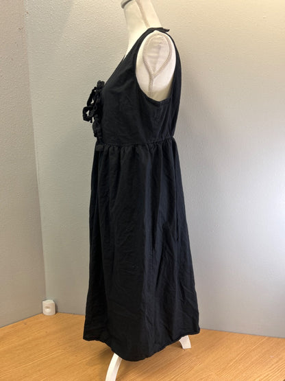 Vero Moda XL Black tie neckline sleeveless knee length flowy