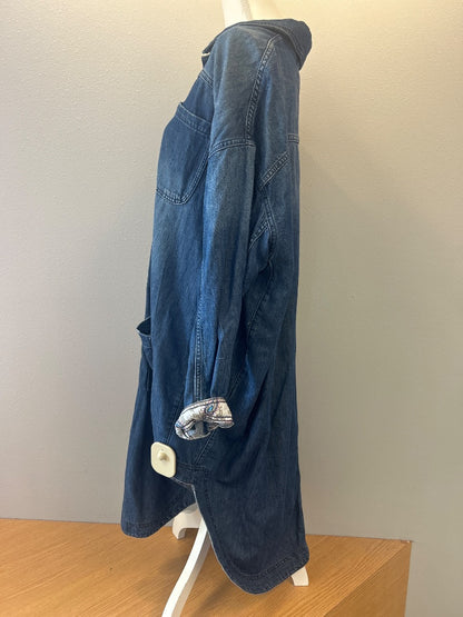 Pilcro L Dark Wash LS Bttnfront