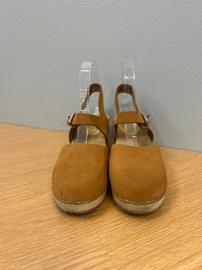 lotta's 8.5 Tan wodden clogs w/ leather upper/silver buckle