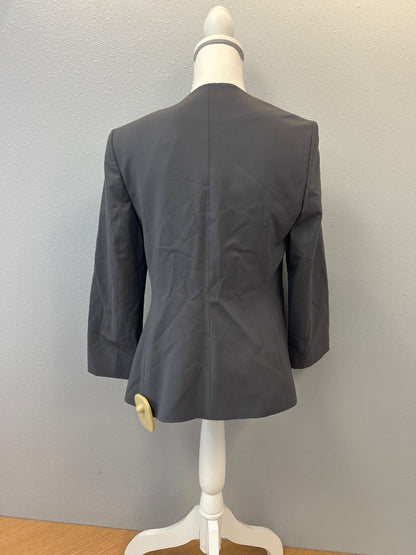 Theory M Grey Open front no collar