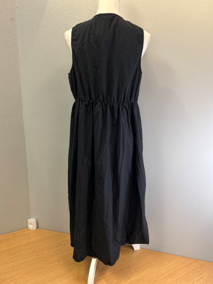 Vero Moda XL Black tie neckline sleeveless knee length flowy