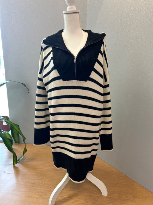 Blu Pepper L White /BLK knit 1/4 zip striped mini dress NWT