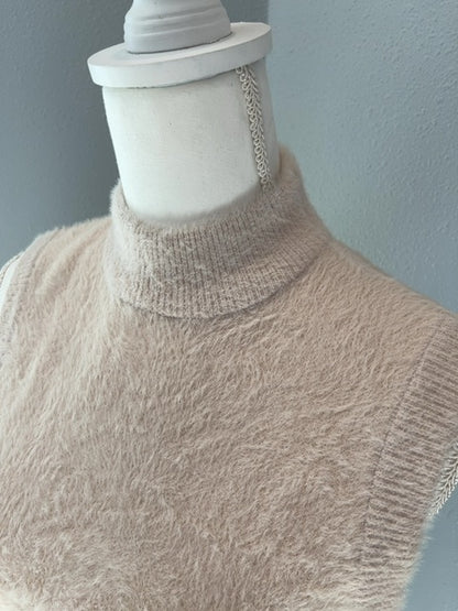 Rachel Zoe xs tan/creamish furry sweater vest