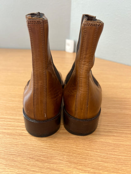 8.5 Brown Lug Square toe Chelseacombat