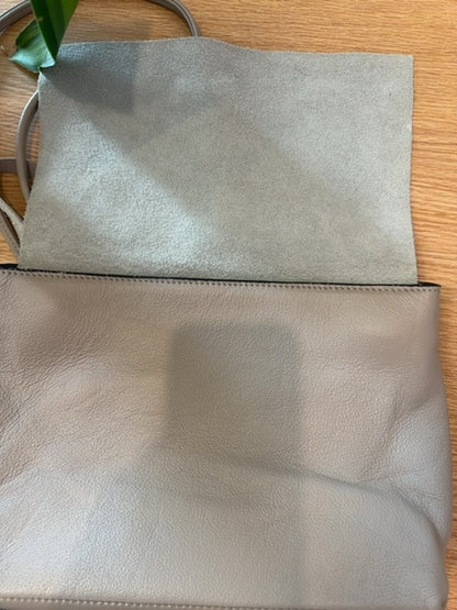 POL  Tan medium leather w/ front flap/large straps