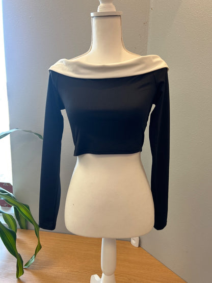 Et Clet M Black Off shoulder LS w/  WTE collar