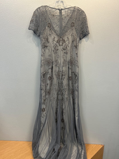 Adrianna Papell 4 Grey SS V-neck Beaded Lace Formal Maxi