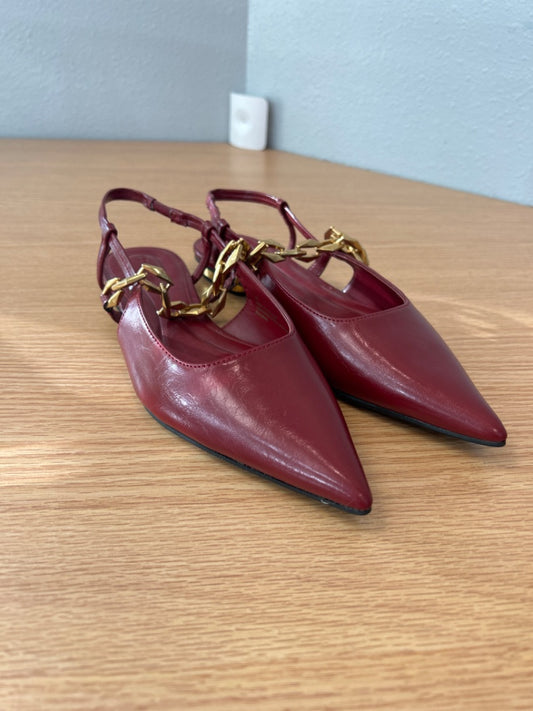 Open edit 6 Red Point toe w/chain