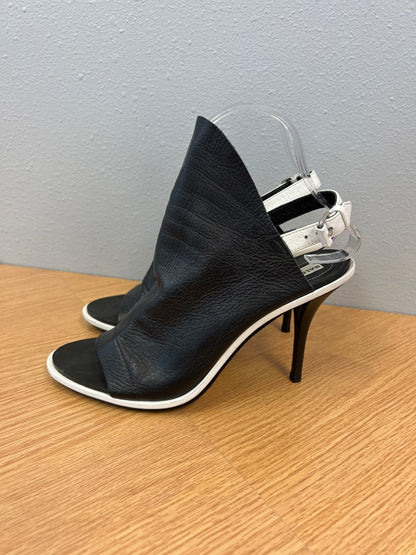 Balenciaga 8 Black Heeled slingback open toe "Glove"