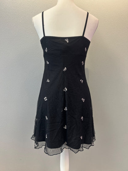 City Triangles M Black Strappy Butterfly embroider